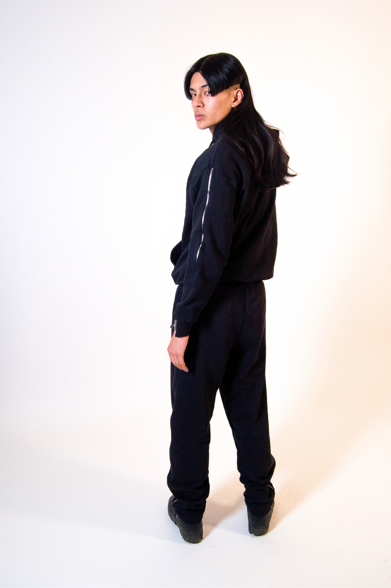 Black zipper jogging