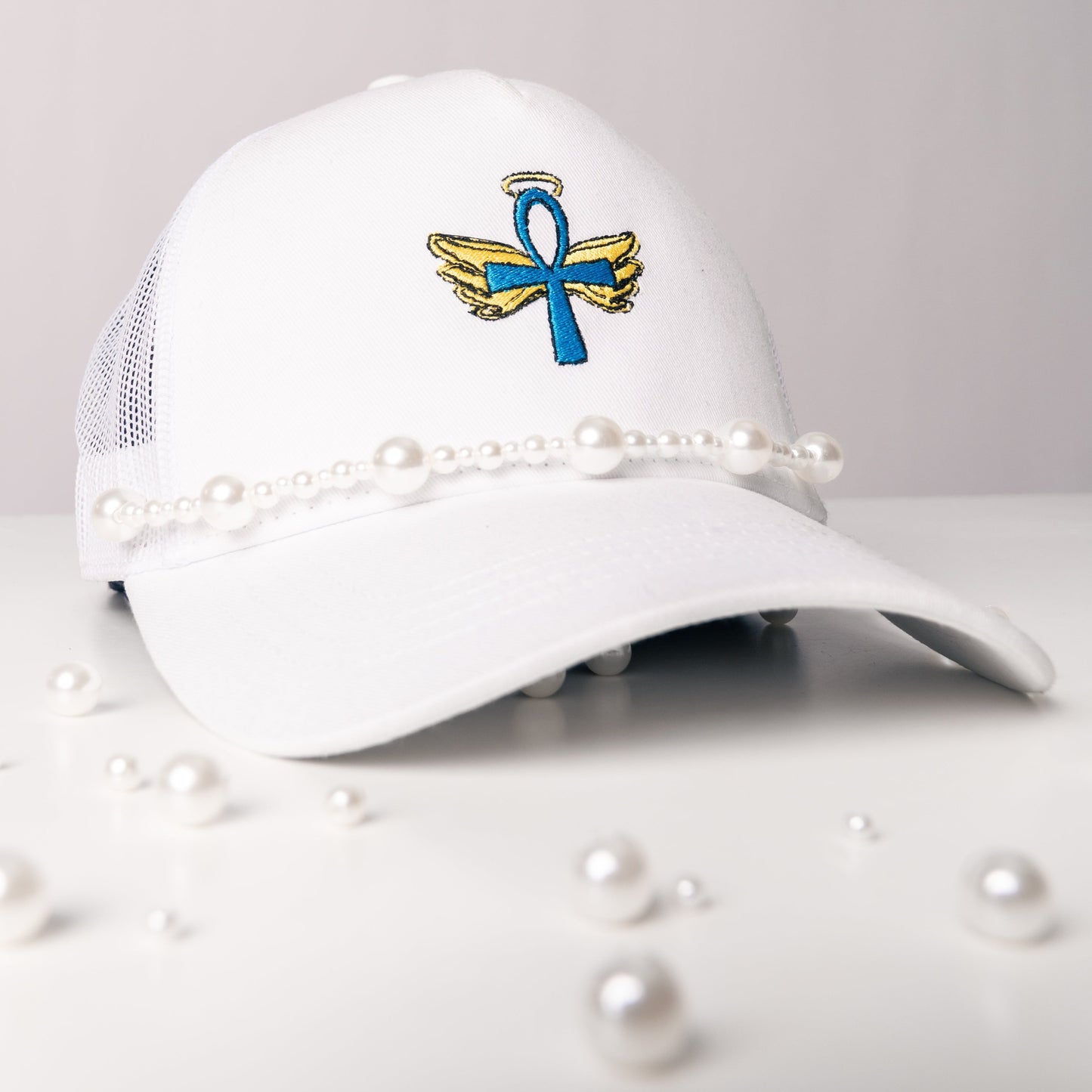 Chain & Pearl cap